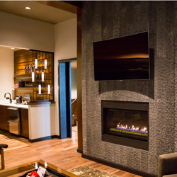 Stay and play in our luxurious rooms like the Cascade Suite with a beautiful fireplace in the fabulous Tulalip Resort Casino near Marysville, just north of Seattle on I-5!